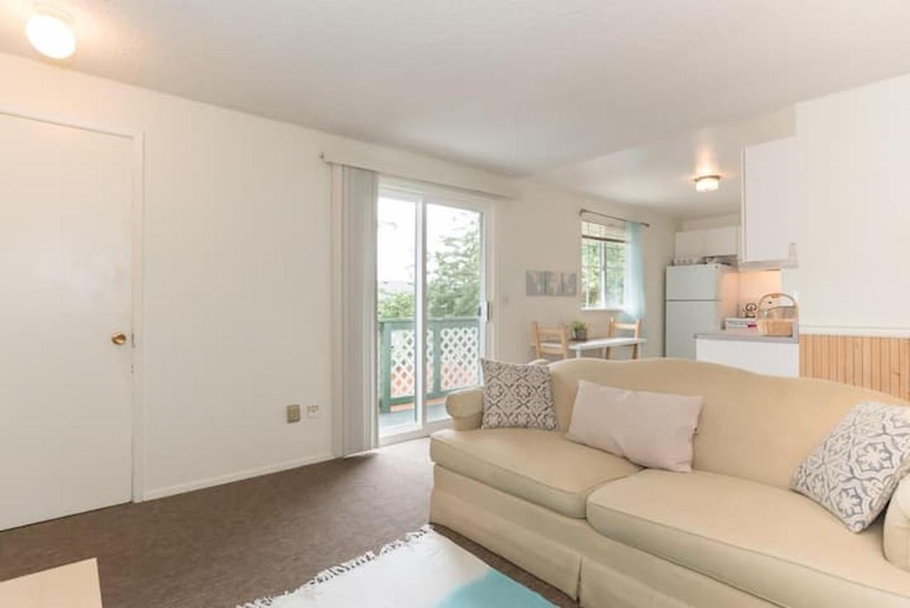 Unique, Convenient, Centrally Located Apartment Кент Экстерьер фото